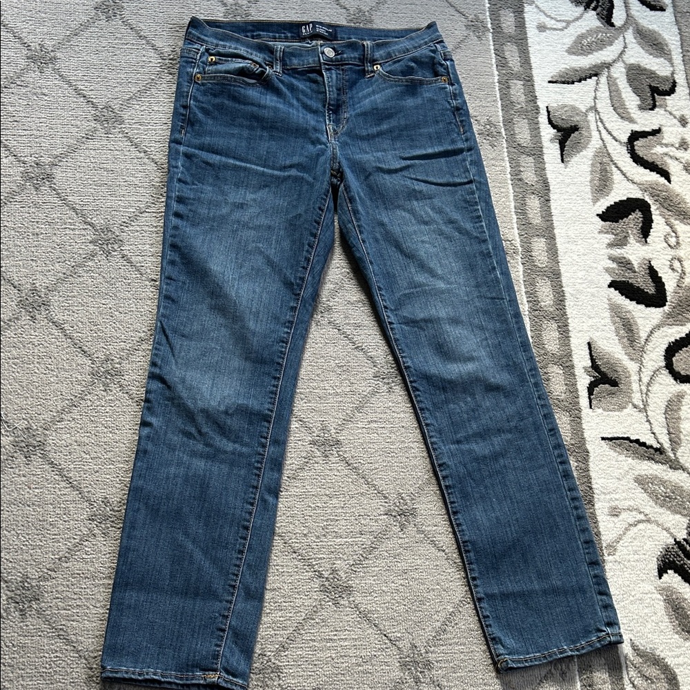 GAP Straight Leg Jeans